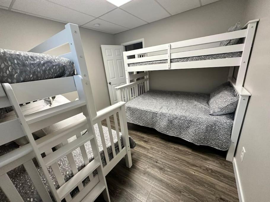 Suite 2 Butler Bagian luar foto